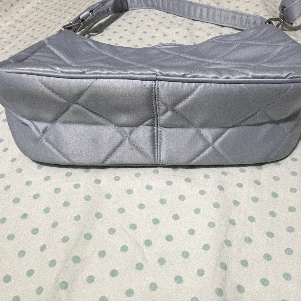 2 in 1 Cinderella X Vera Bradley Frannie Crossbody Bag Pearl Strap - Picture 10 of 13
